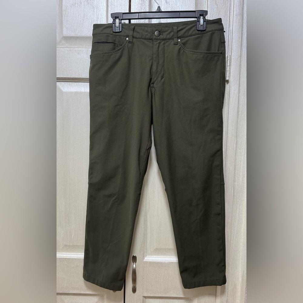 Lululemon ABC Slim Fit 5 Pockets Men’s 30” Pants